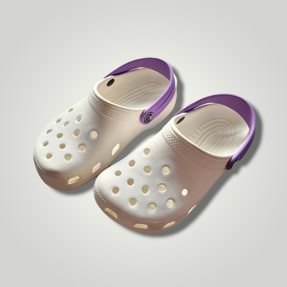 Crocs Girls or Boys Size M1 W3